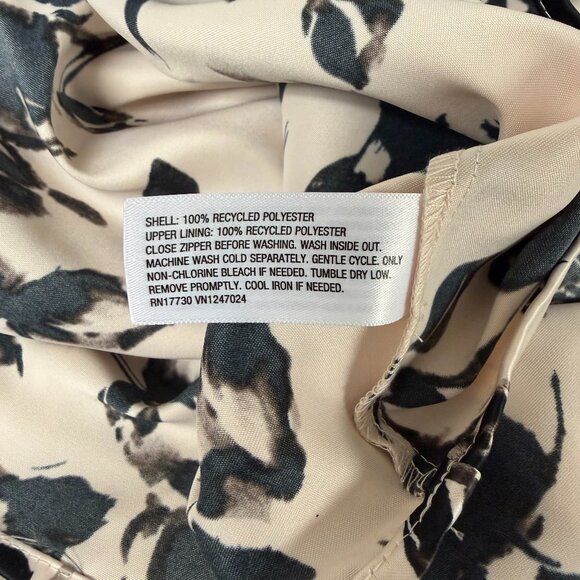 NWT Future Collective Floral A Line Ruffle Sleeve Midi Dress 4X - Picture 4 of 6